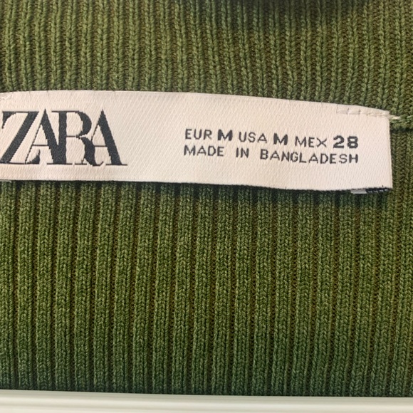 Zara cropped long sleeve - Picture 2 of 2